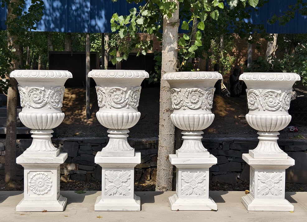 Vase Athènes en Marbre Sculpté 75 cm – Élégance et Patrimoine Intemporel